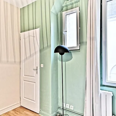 Au Centre De 14eme - Ii Apartment