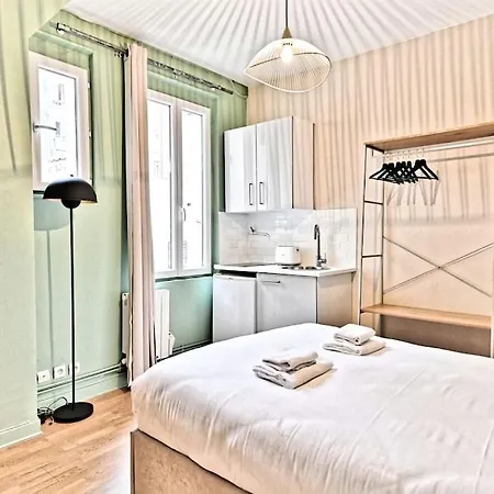 Au Centre De 14eme - Ii Apartment